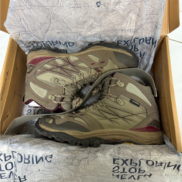 The north face  WOMEN'S HEDGEHOG FASTPACK MID GORE-TEX® boot (size 7.5) - Picture 5 of 5